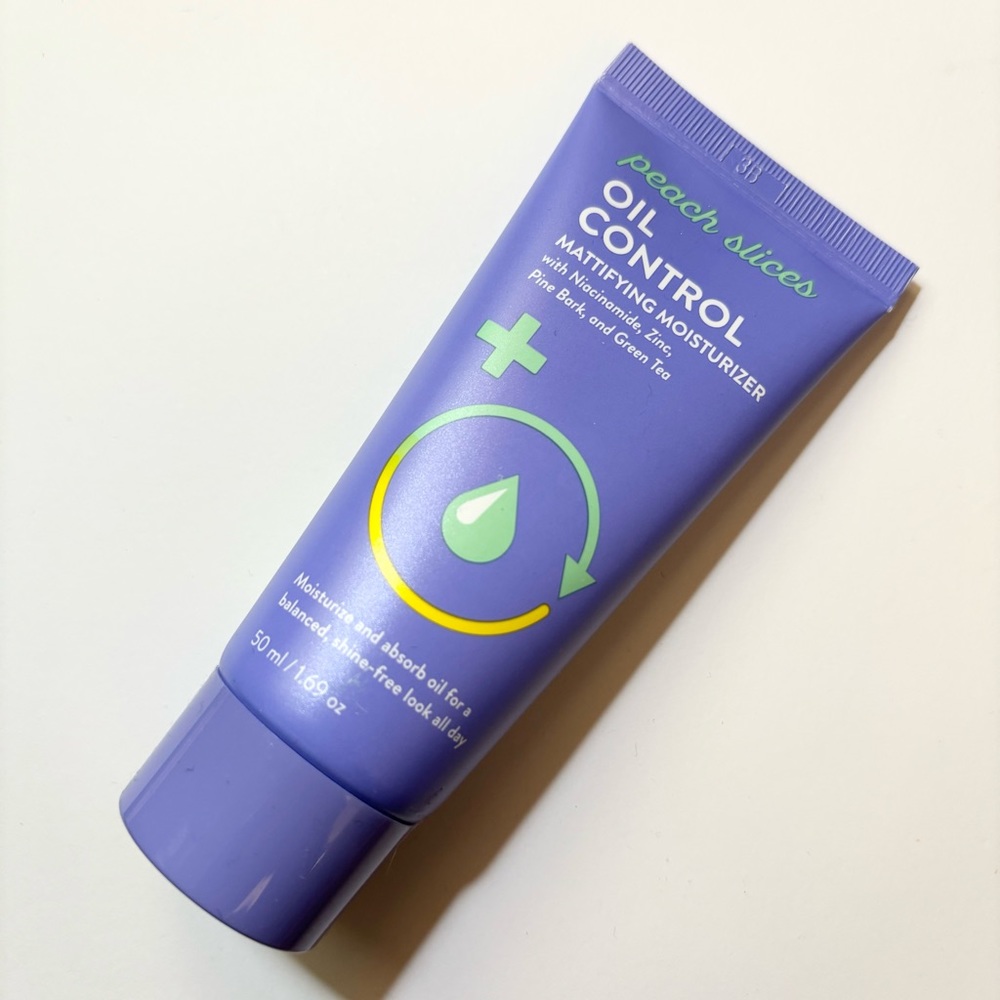 Peach Slices Oil Control Moisturizer